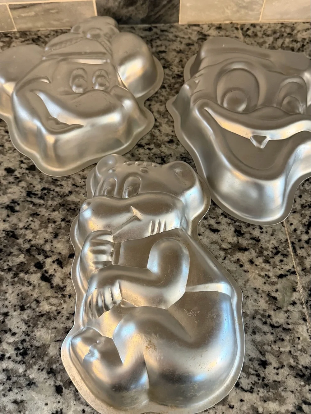 Wilton Vintage Disney Character Cake Pans - Mickey, Donald Pooh